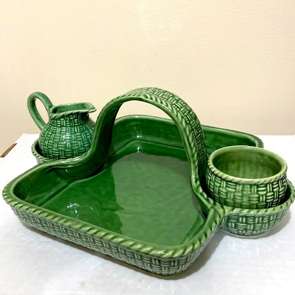 Adorable basket weave set - Picture 1 of 9